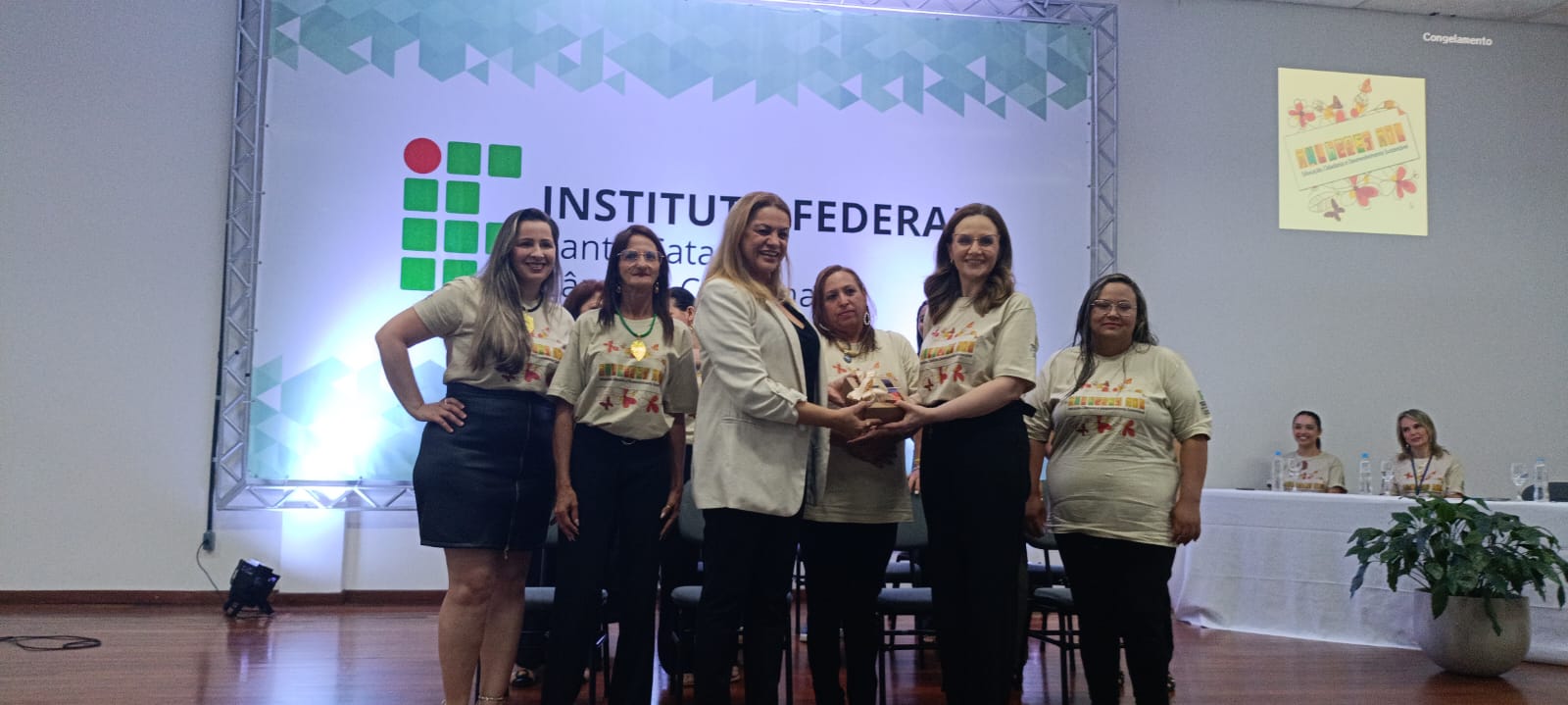 Presença da prefeita de Içara, Dalvânia Pereira Cardoso | Foto: Caroline Henriques