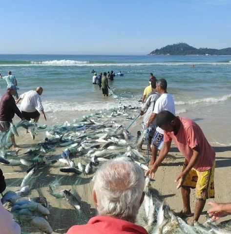 O reconhecimento da pesca artesanal da tainha no Campeche é um dos resultados da atuação do projeto (Foto: projeto Tekoá Pirá)