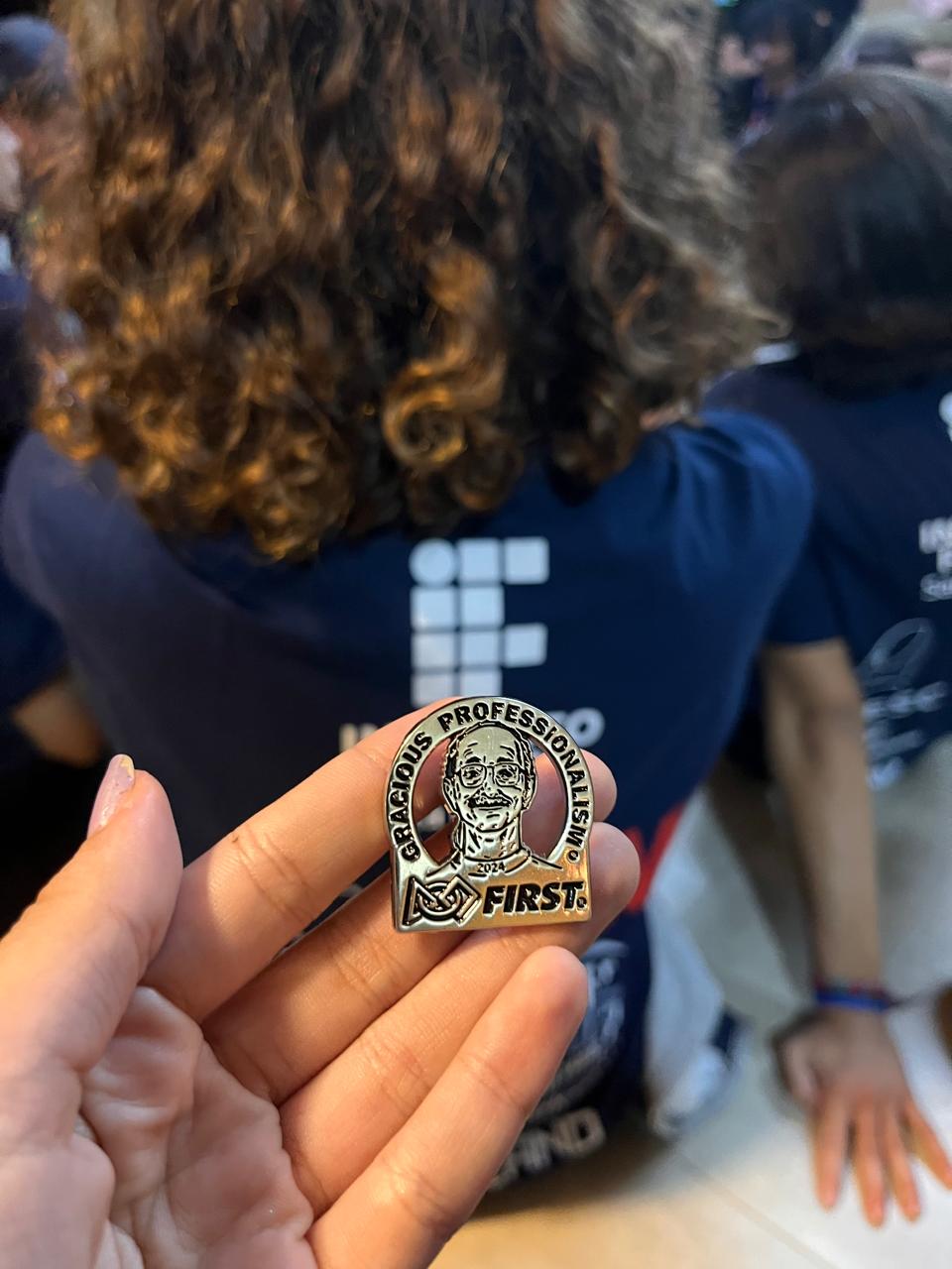 Medalha Gracious Professionalism Dr. Woodie Flowers I Foto: Magic Island Robotics