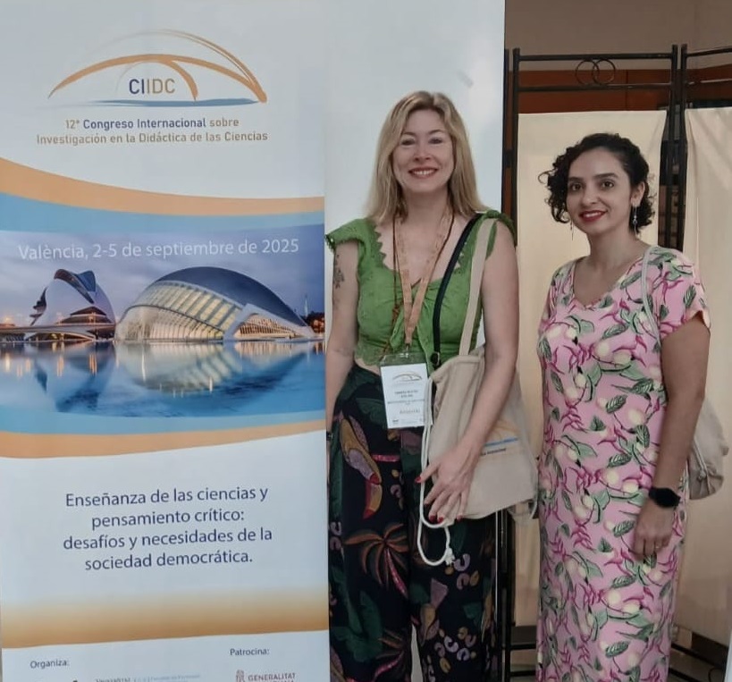 As professoras Sandra Beatriz Koelling e Mariana Reis Leal Fernandes participaram do 12º Congresso Internacional sobre Investigación en la Didáctica de las Ciencias, em Valência, na Espanha