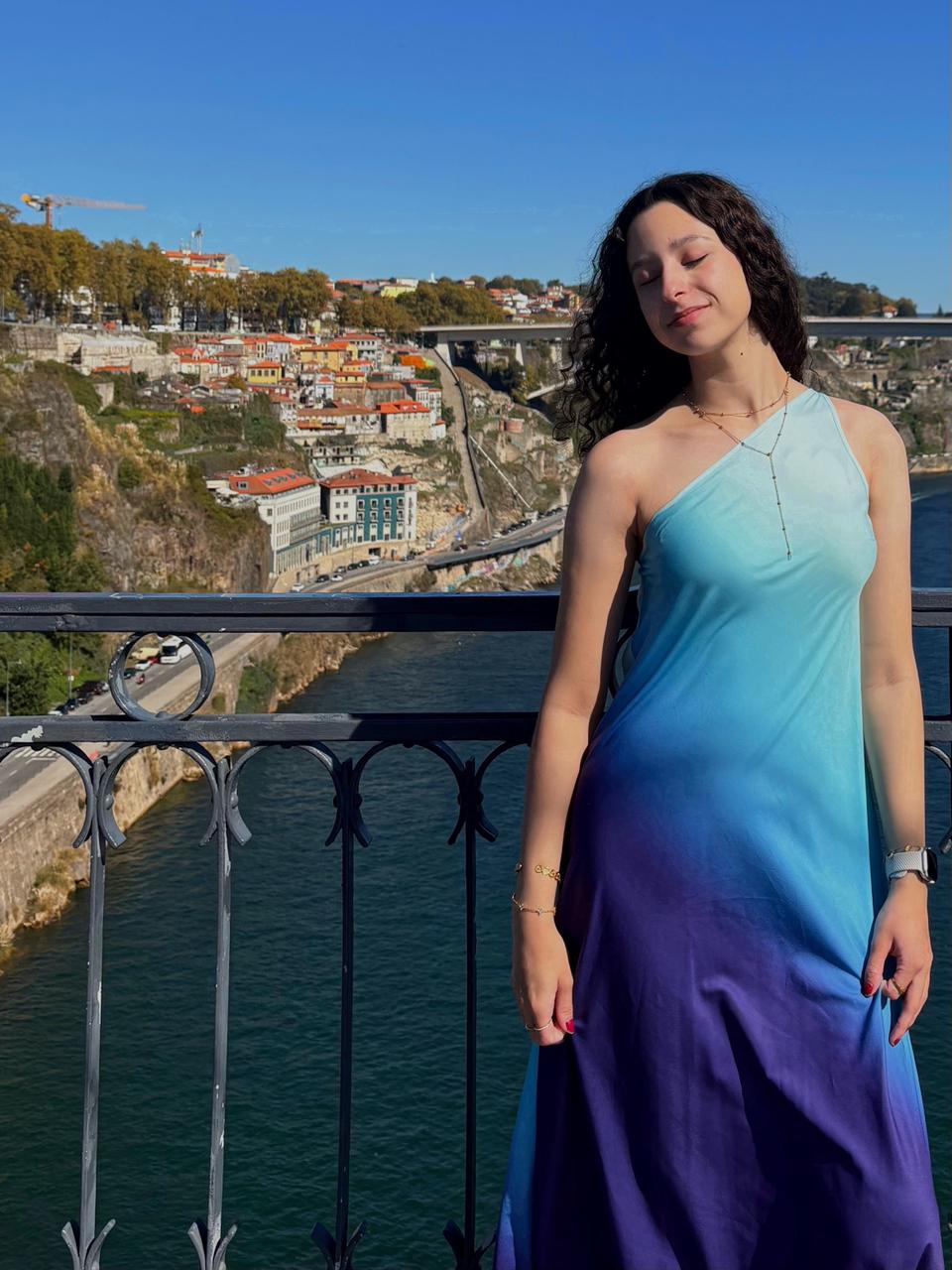 Em Portugal, Letícia está vinculada à Escola Superior Agrária de Ponte de Lima (ESA-IPVC).