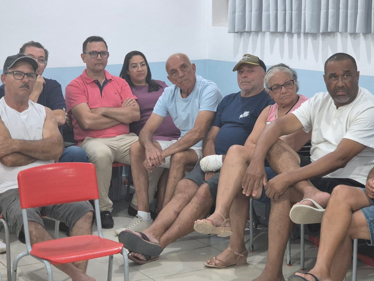 Participaram 28 representantes da comunidade e da Comissão Local