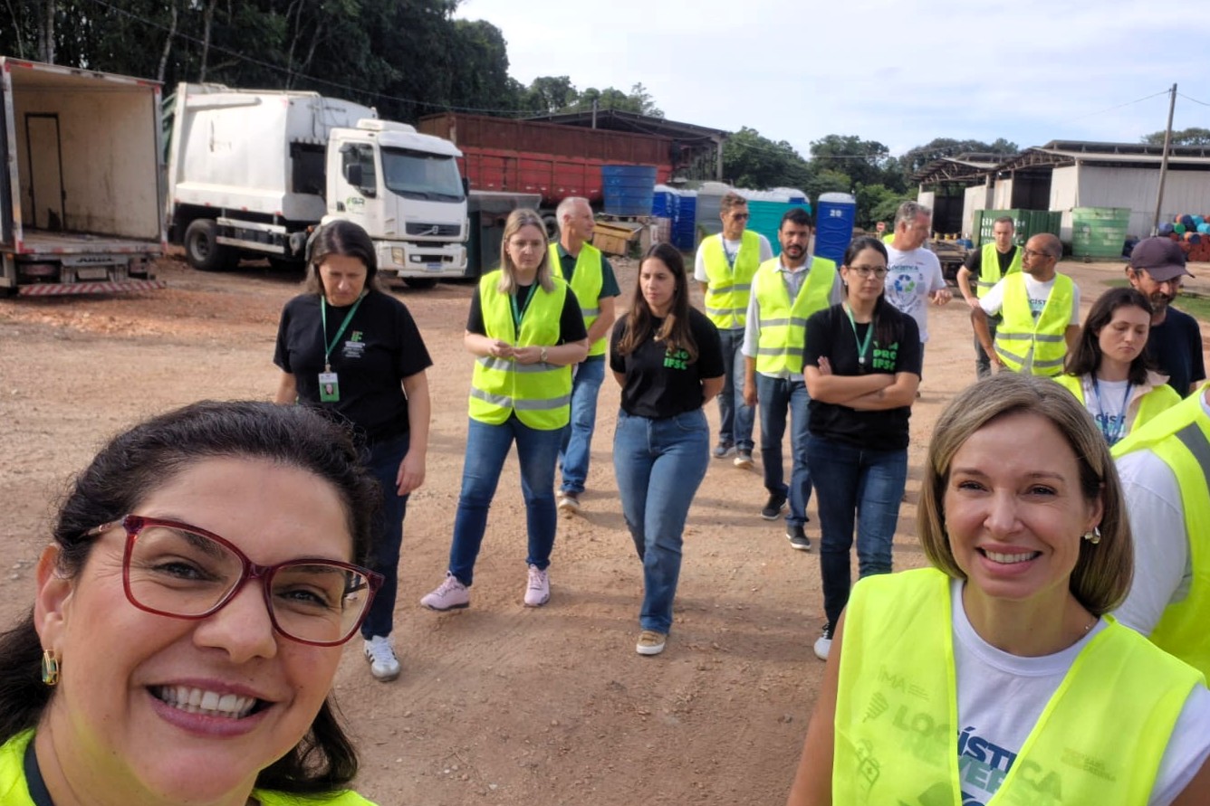 Participação no evento “Lixo NÃO, luxo!