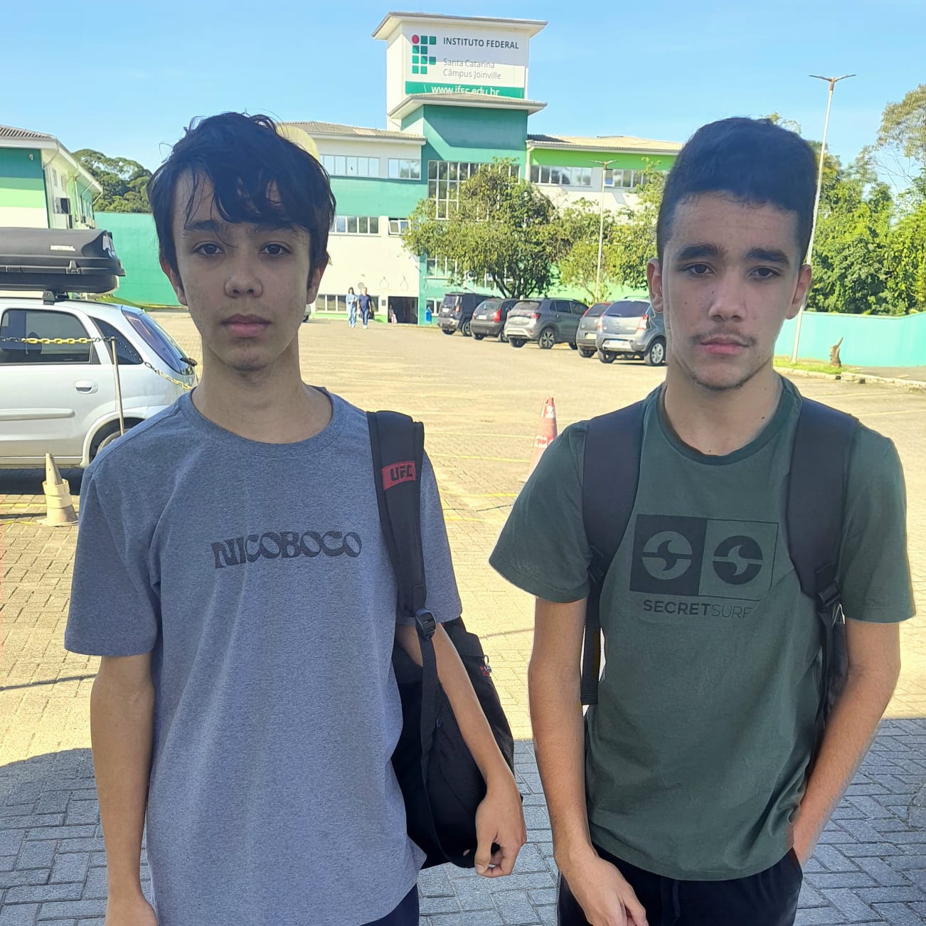 Os primos Robson e Leonardo estão animados com o ensino de qualidade do IFSC e com as oportunidades esportivas, como participar dos jogos da instituição (JIFSC)