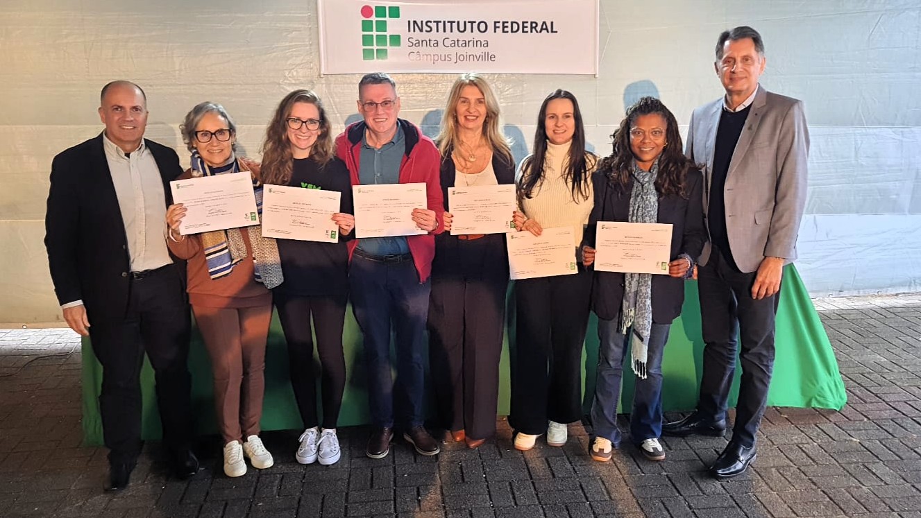 Homenagem aos servidores com 10 anos de IFSC