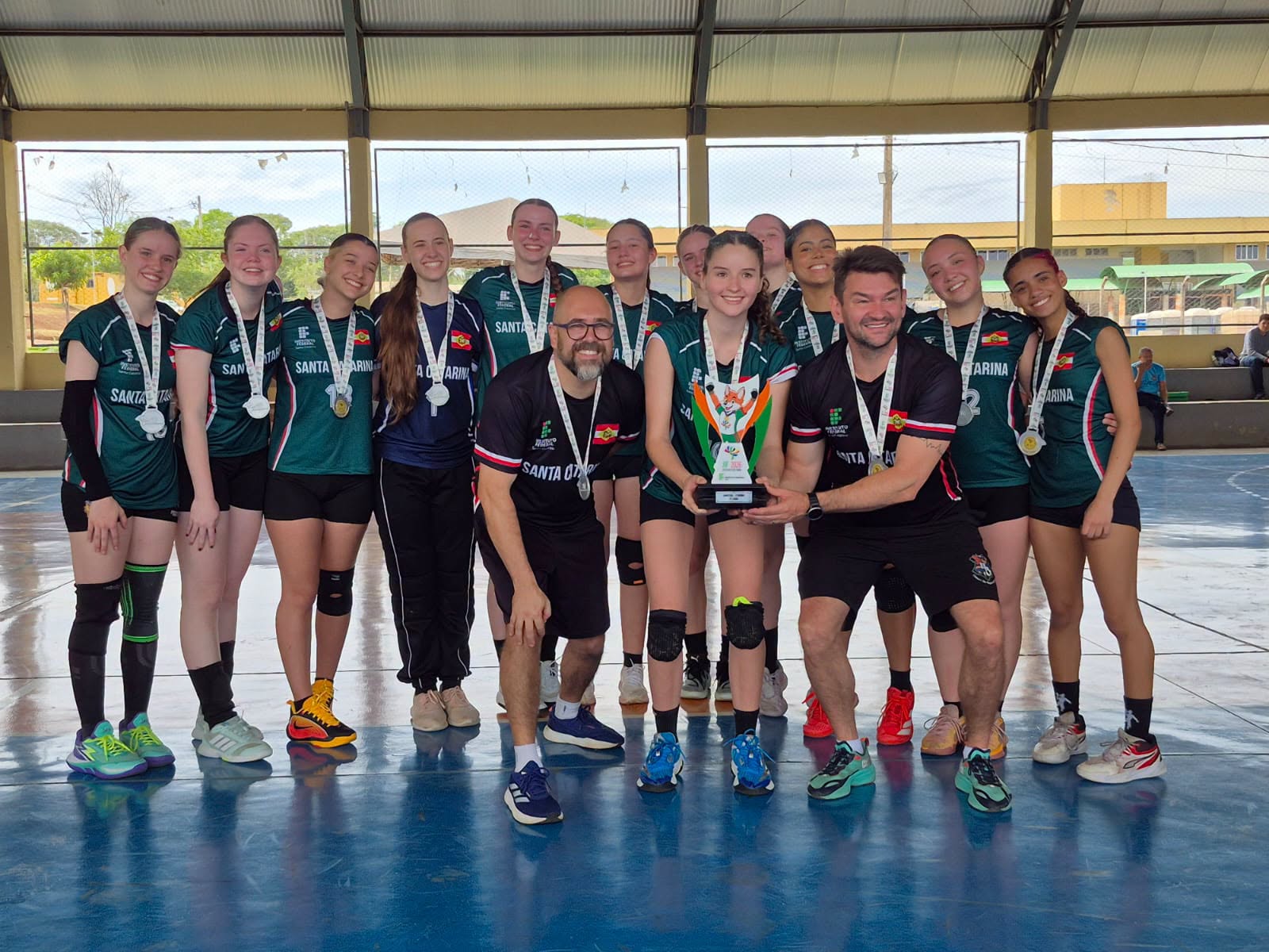 Handebol feminino foi medalha de prata (Foto: IFG)