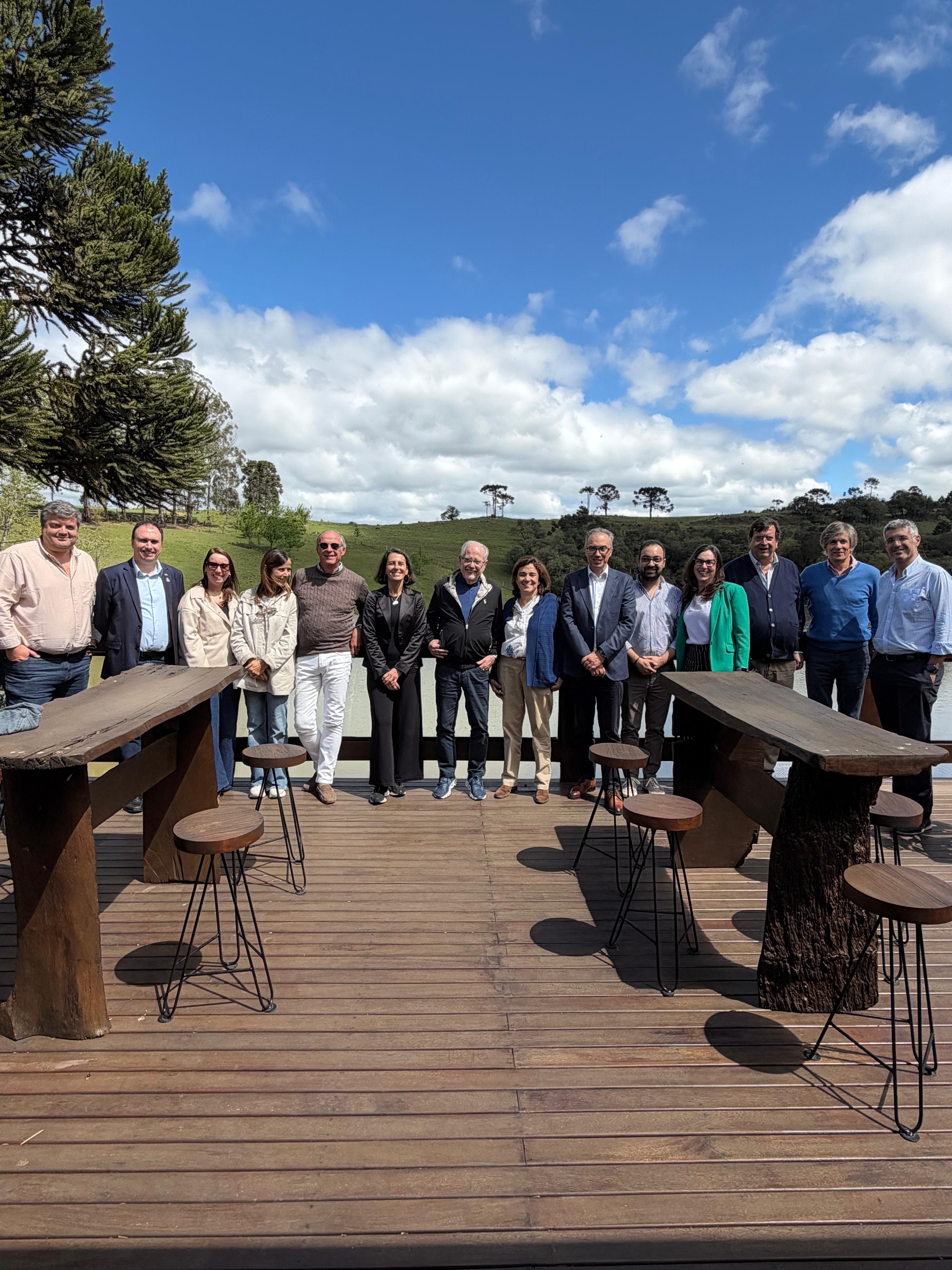 Almoço com Roberto Amaral, realizado na quarta-feira (7), no Rancho Rochedo.