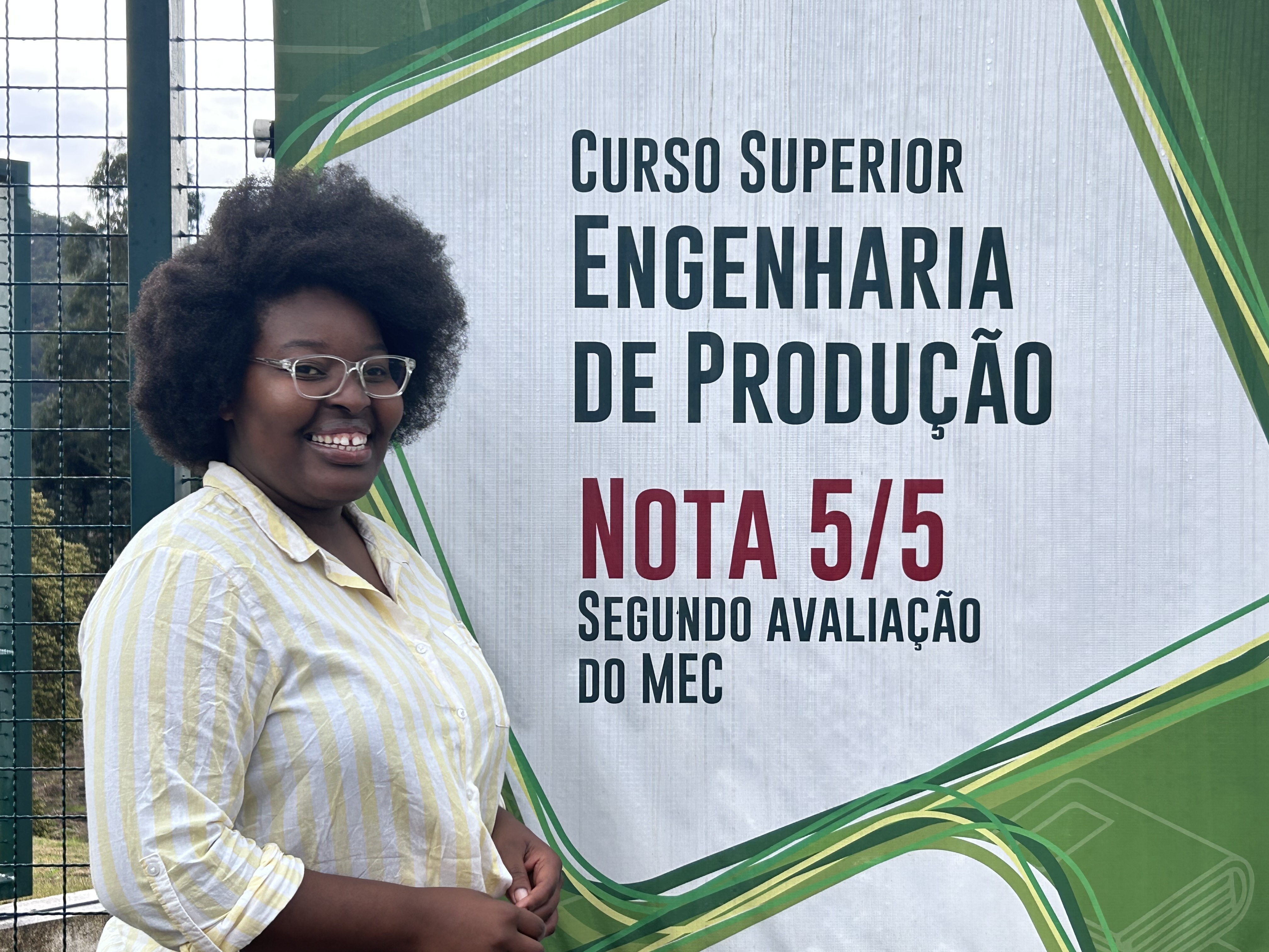 Em Portugal, Núria cursa Engenharia e Gestão Industrial no Instituto Superior de Engenharia do Porto